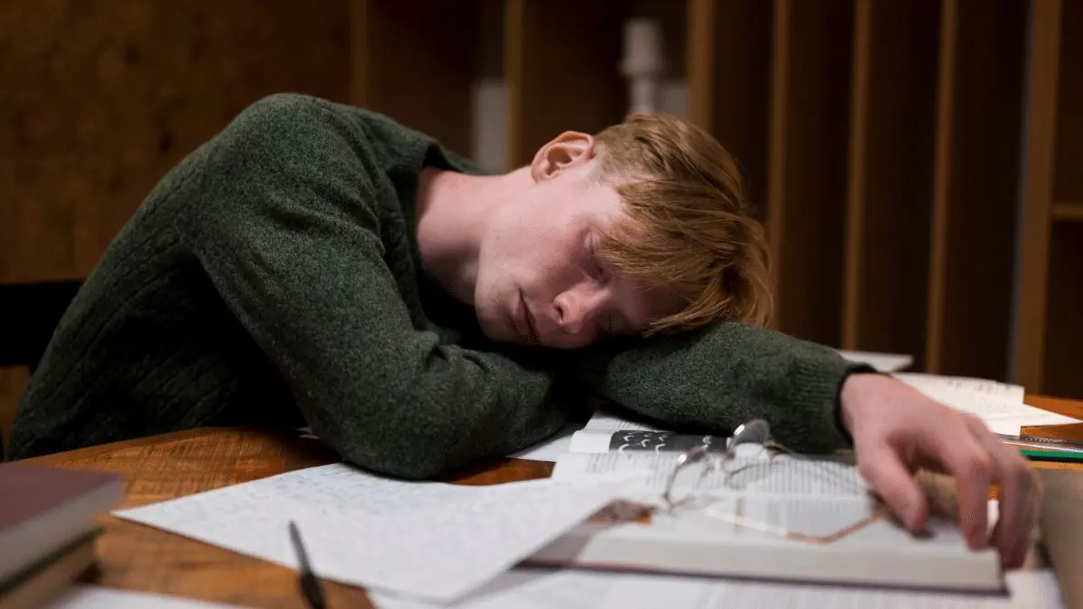 Vean por qué los adolescentes se despiertan cansados