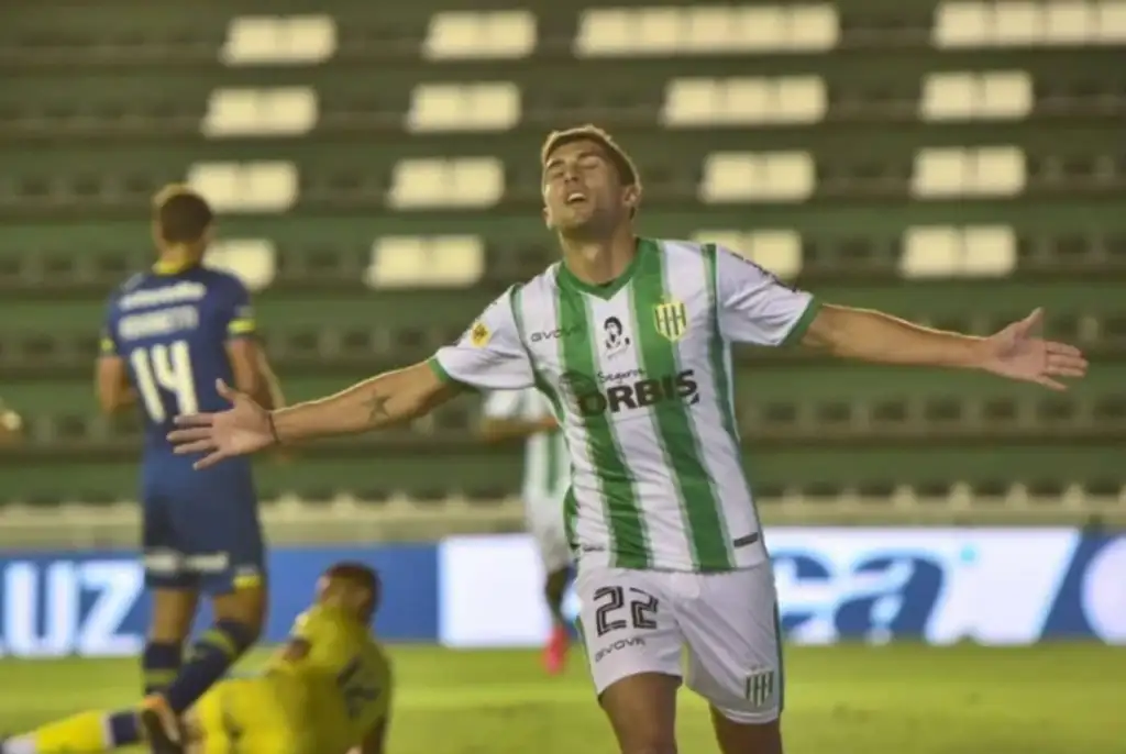 El tandilense Juan Álvarez recordó sus inicios en la ciudad y repasó su trayectoria en Banfield