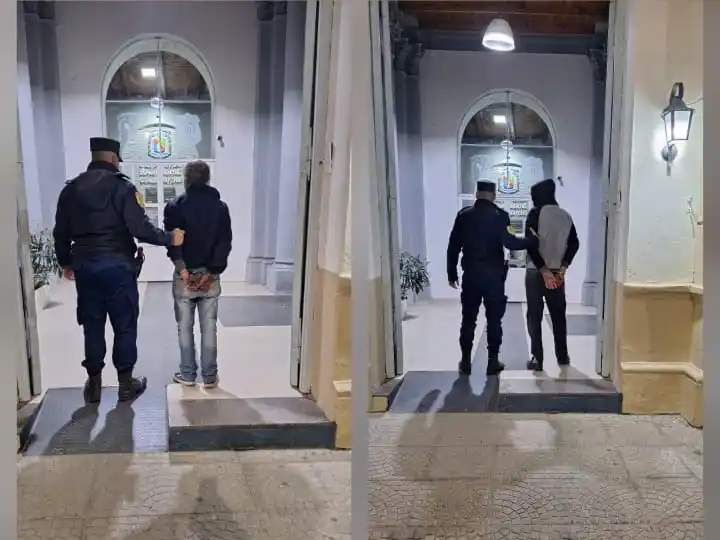 Dos hombres detenidos en flagrancia tras robar andamios de una obra en construcción