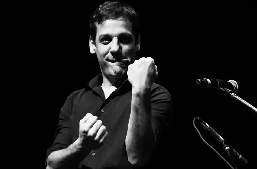 Rodrigo de la Serna y la resistencia musical de Yotivenco