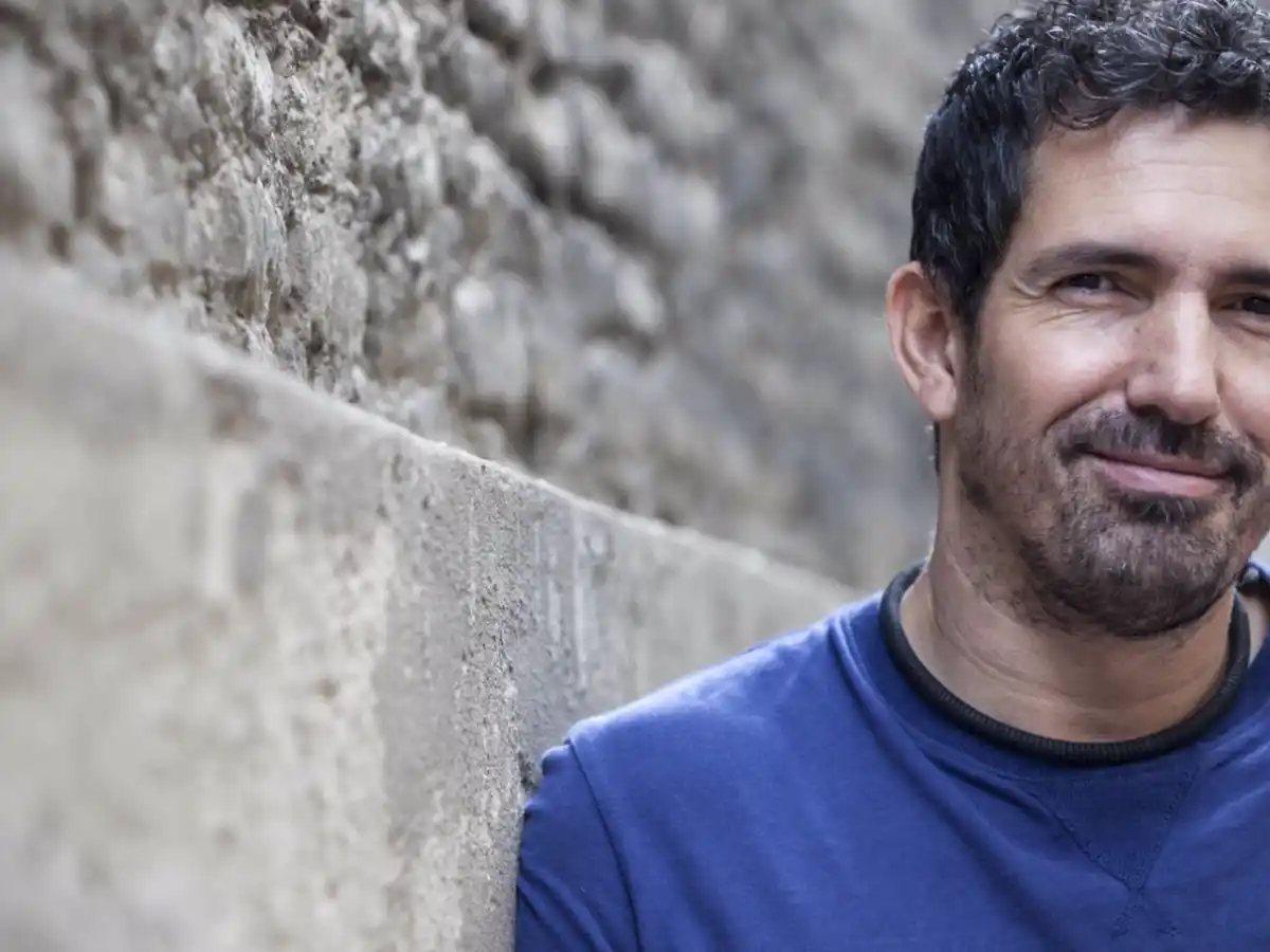 "La familia es el primer órgano educativo", asegura  César Bona, uno de los 50 mejores maestros del mundo