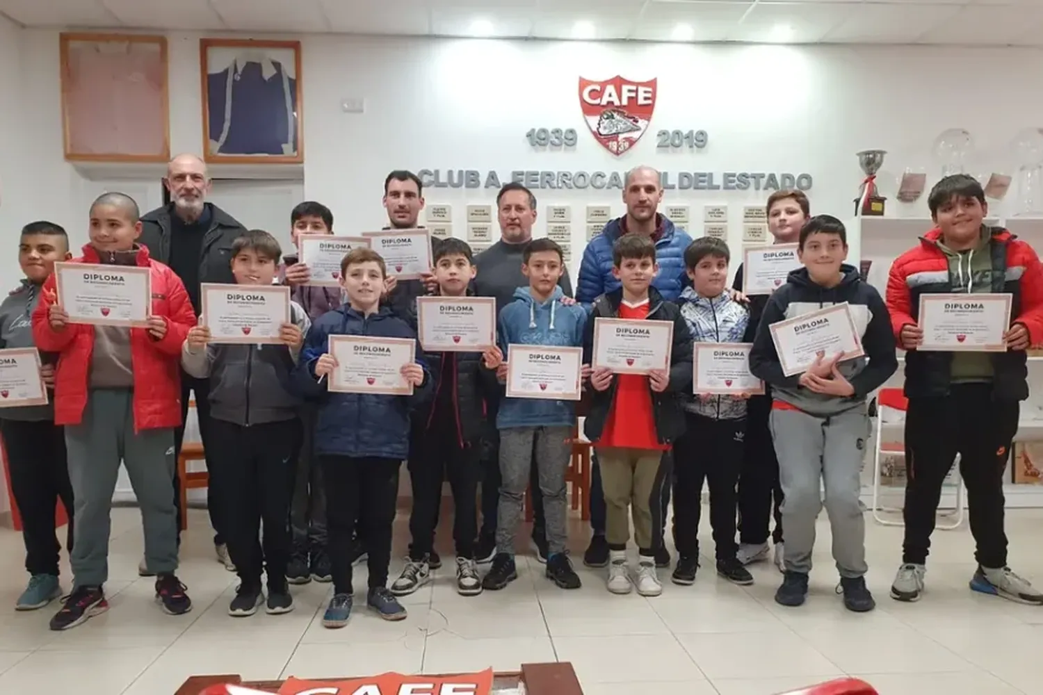 Reconocimiento de Ferro a la U12 de básquet