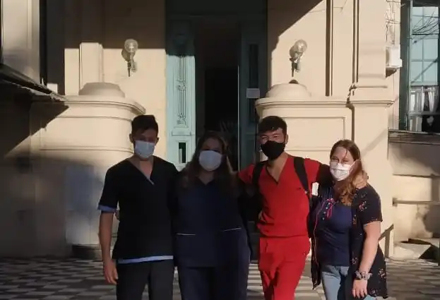 ¿Cómo es el último paso para ser médico en el Hospital Centenario?