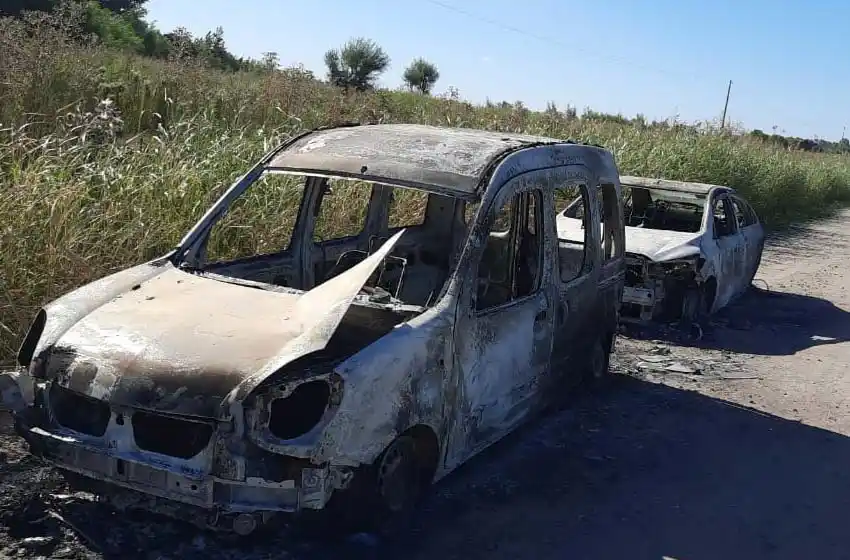 Hallaron vehículos incendiados e investigan si los usaron los boqueteros de la empresa de caudales