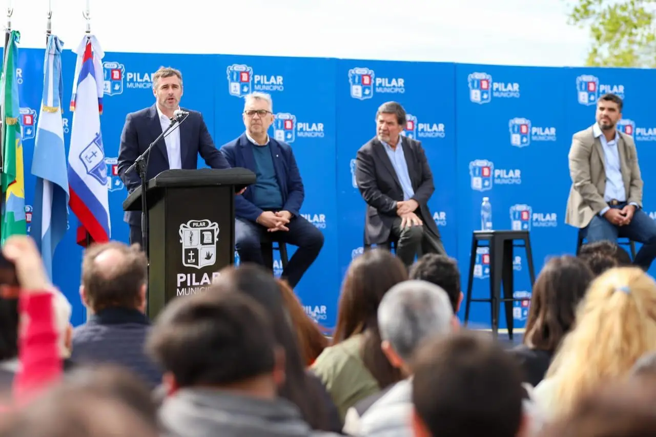 Achával anunció 8 nuevas escuelas en Pilar
