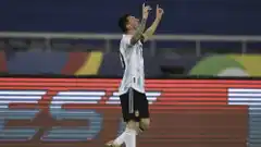 "Hola Diego": todos le rezan a San Maradona para que ayude a Messi en la final