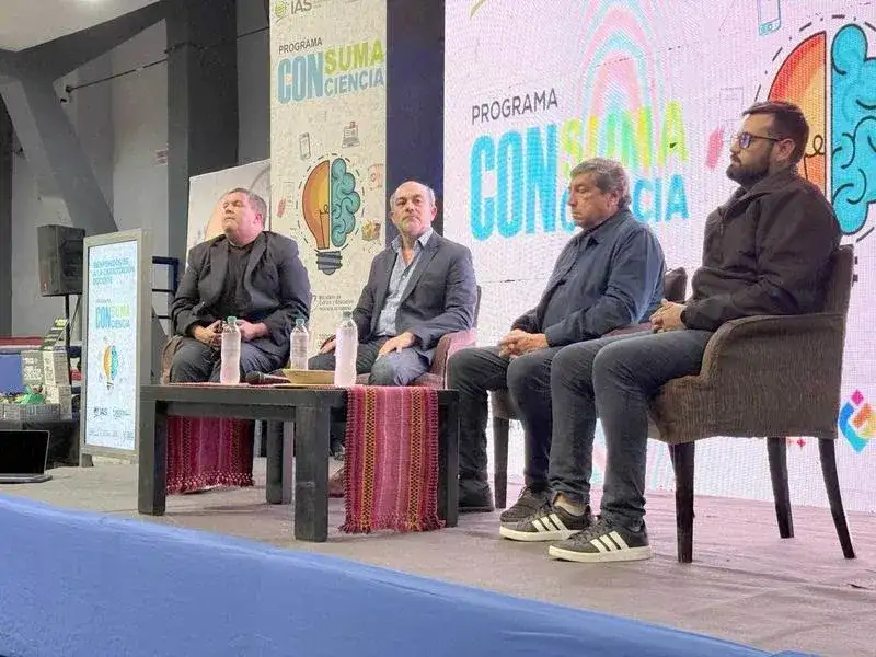 Consuma conciencia: más de 300 
docentes, presentes en la capacitación