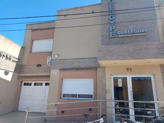 "Defendemos los puestos de trabajo antes que nada"