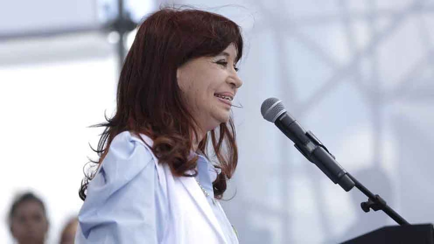 Denunciaron a Cristina Kirchner que cobra un plus en su jubilación por zona austral cuando vive en CABA