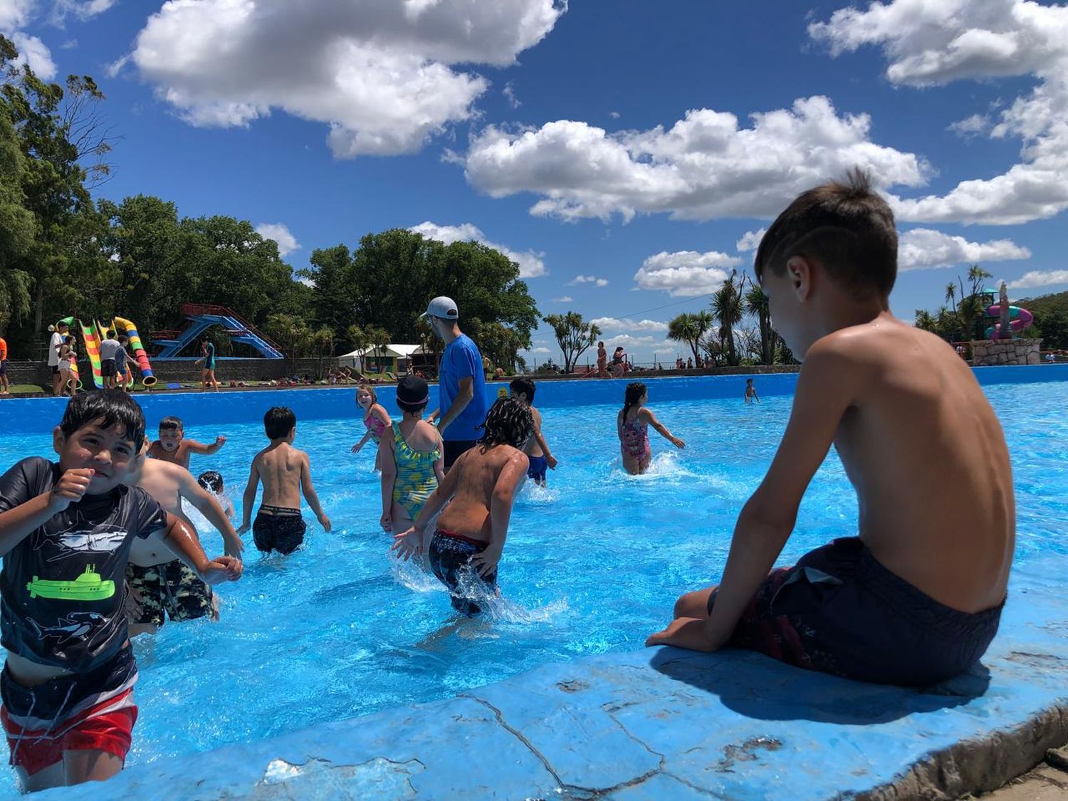 Empezó la Colonia Municipal: 1500 inscriptos, iniciación a la natación y mucho deporte