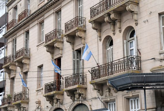 Pararon docentes y nodocentes de la Unicen en reclamo de mejoras salariales