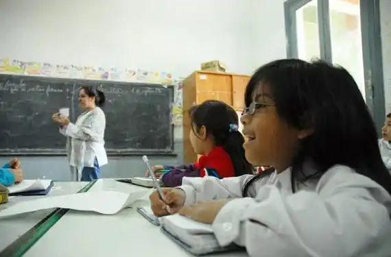 La Provincia continúa evaluando la conveniencia del regreso a clases
