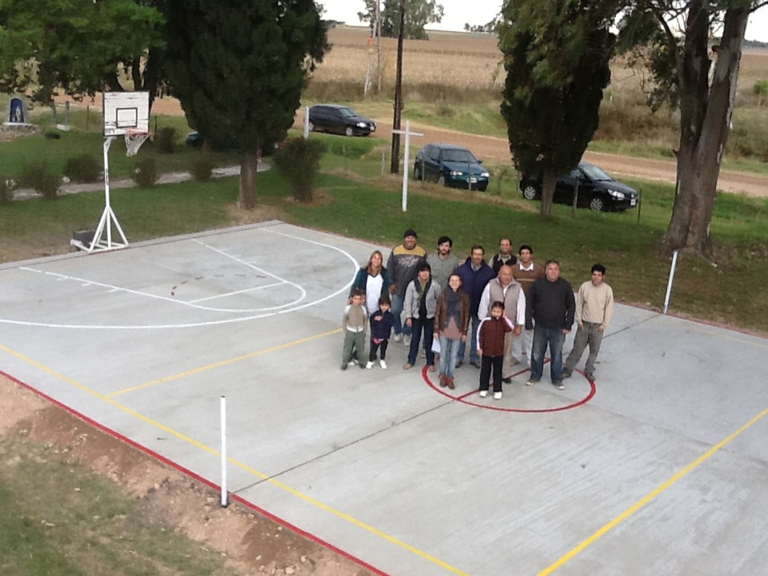 Una asociación italiana realiza trabajos de voluntariado en escuelas rurales