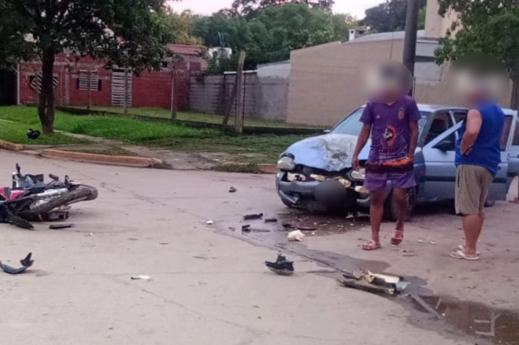 Violento choque frontal en Brinkmann: dos personas hospitalizadas y una de ellas con graves lesiones