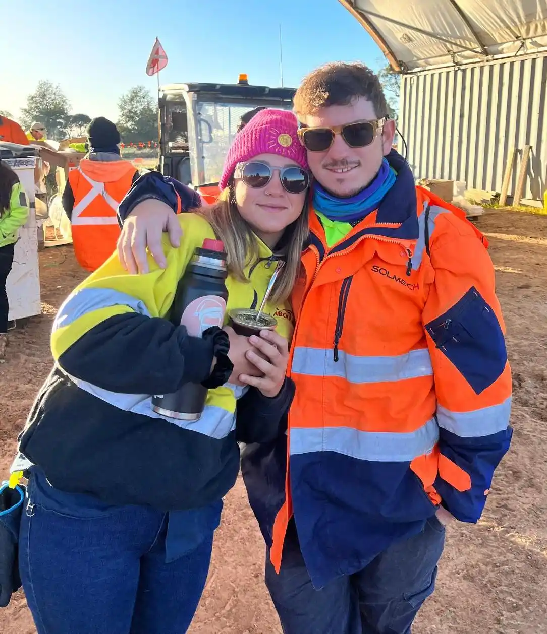 Con Camilo Echegaray en nuestra primer Solar Farm en Armidale NSW - Abril 2023-