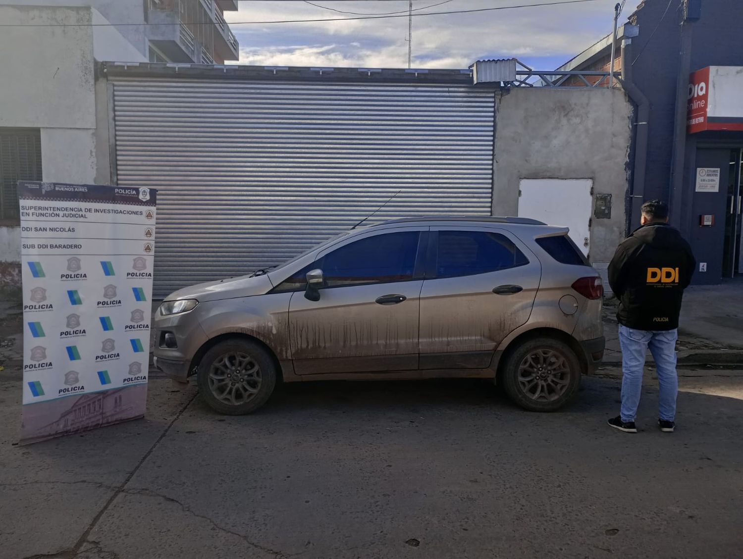La Ford Eco Sport tenía una falsa patente y pedido de secuestro por un hecho de robo.