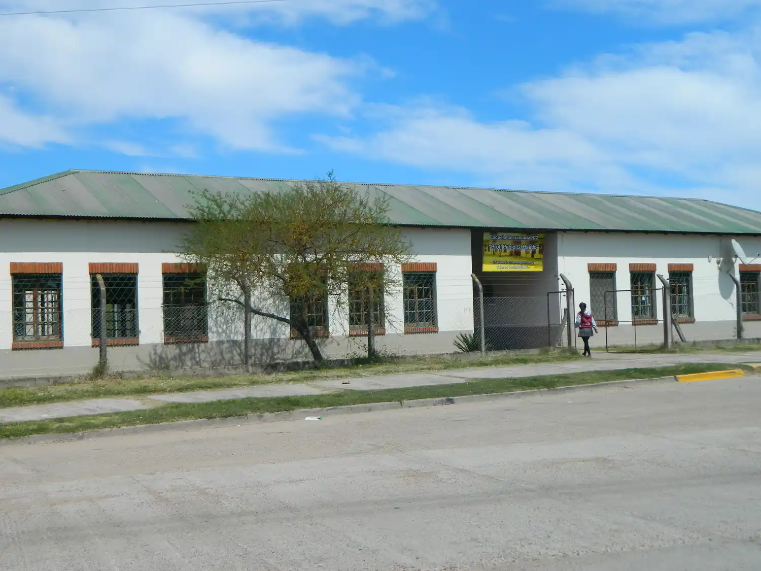 La Escuela Pablo Haedo sigue sin luz en el edificio y se complica el dictado de clases