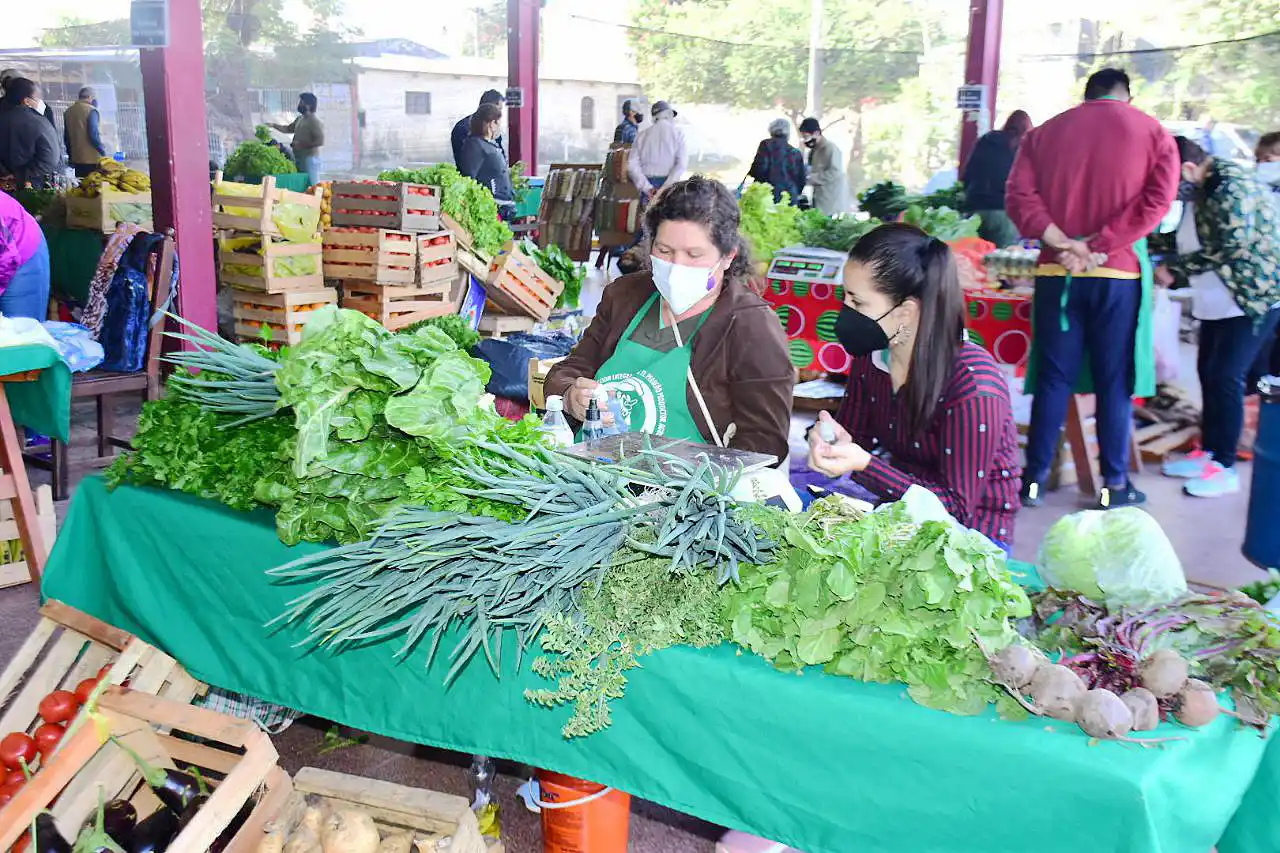Exitosa feria paippera en el 
inicio del fin de semana largo