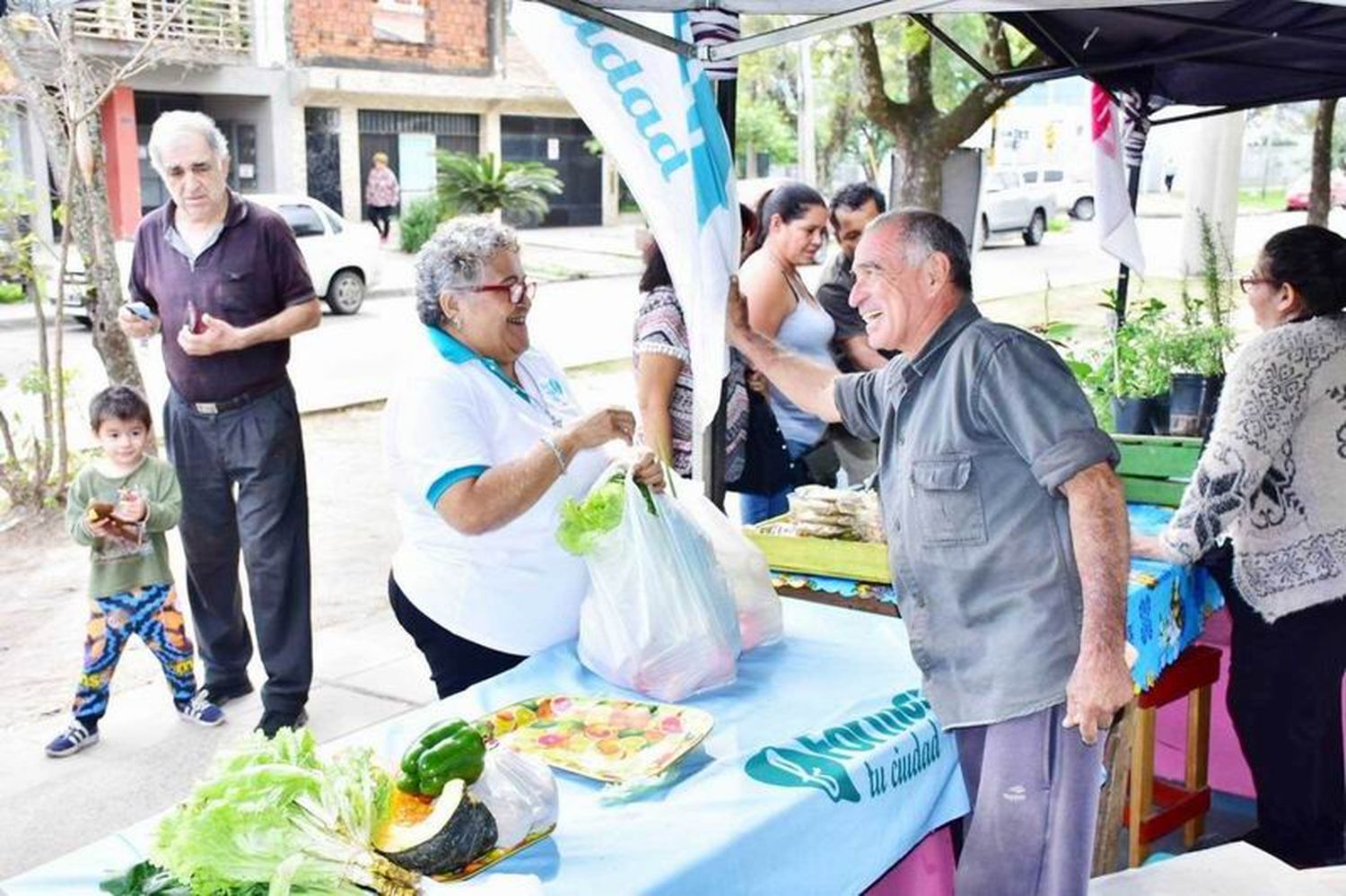 Esta semana bolsones saludables en varios
puntos de venta y con variedad de productos