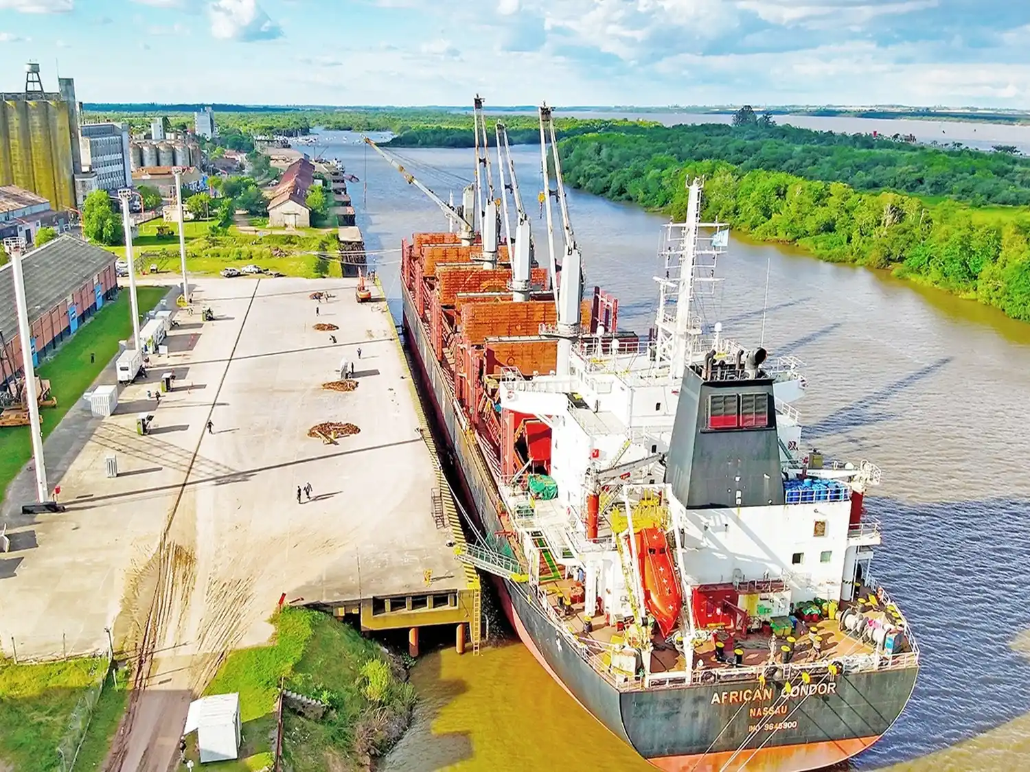 La provincia dictó la conciliación obligatoria en el conflicto portuario de Concepción del Uruguay