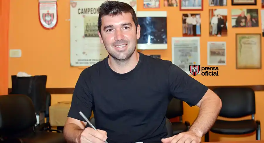 Pisano, nuevo entrenador de Chacarita