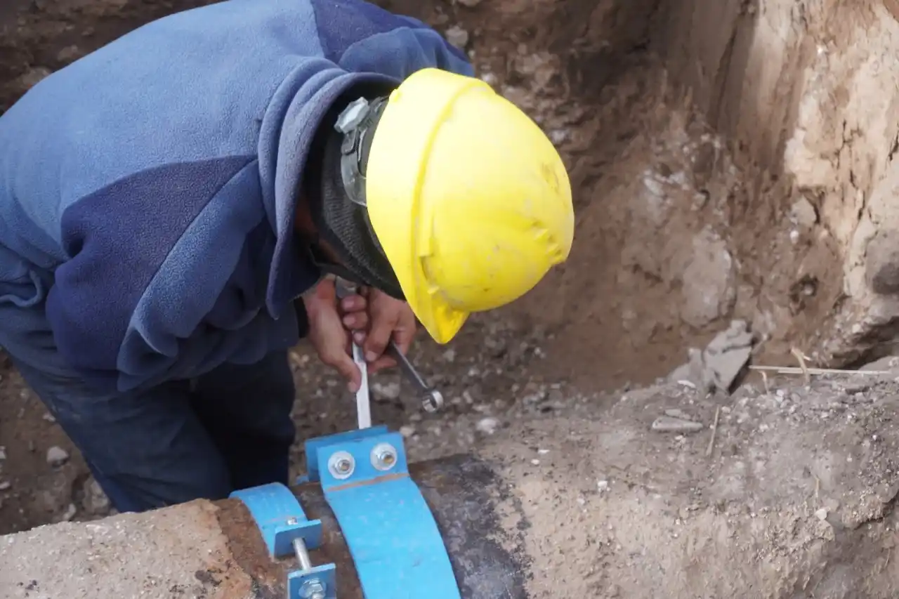 Bahía Blanca: ABSA programa la reparación de un acueducto y habrá baja presión en algunos barrios