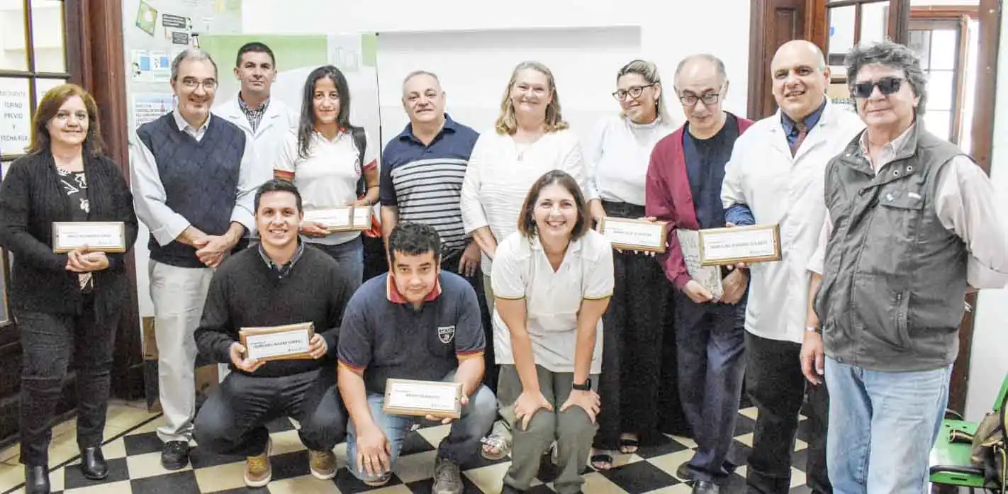 Concordia honra el legado de docentes que dejaron su huella en la educación