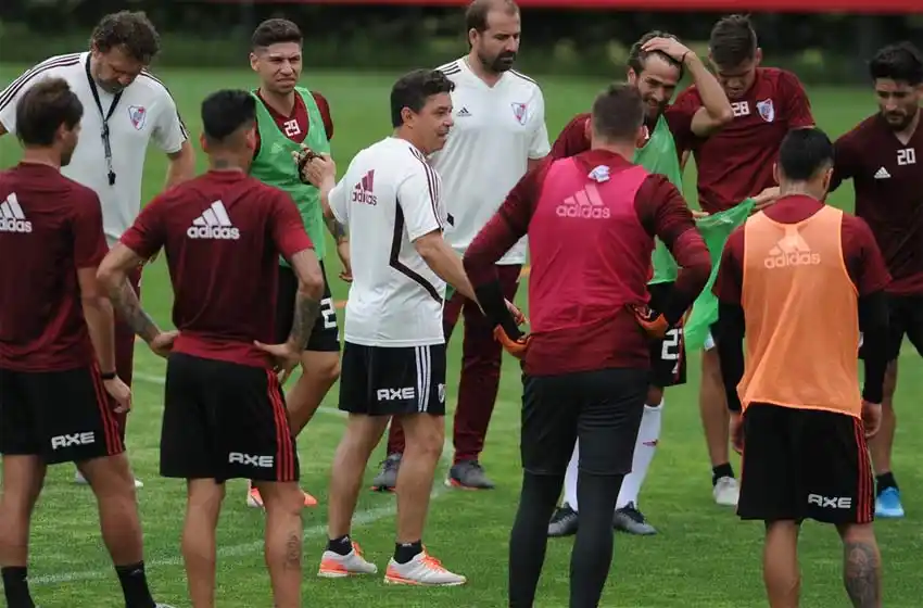 Gallardo pondría el once ideal para recibir al Canalla