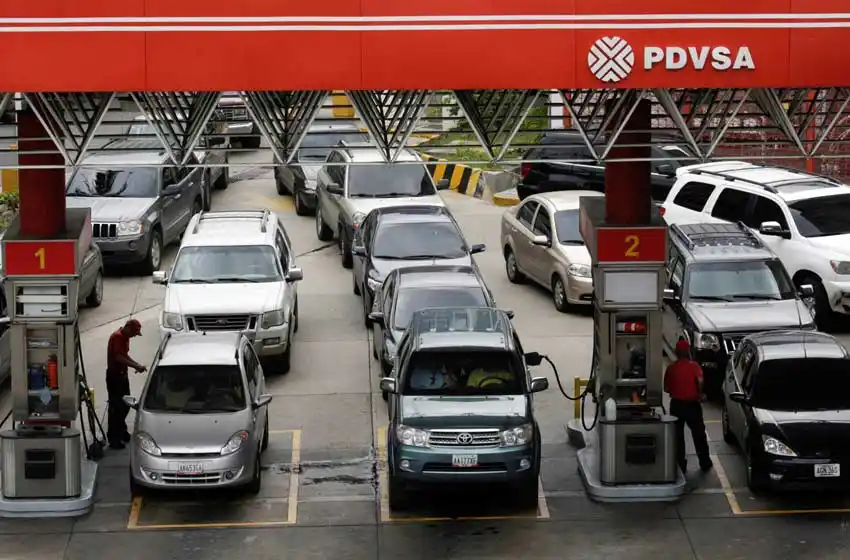 El nuevo dolor de cabeza de Maduro: desabastecimiento de combustible