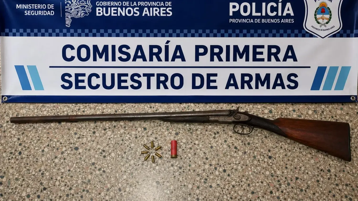 Arma y municiones secuestradas