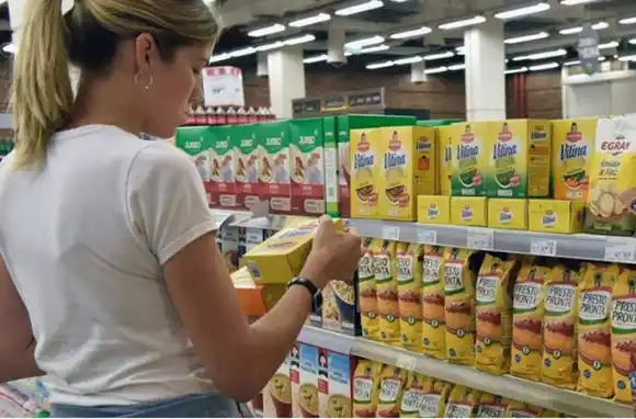 Crece la brecha entre lo que los consumidores pagan en góndola y lo que recibe el productor