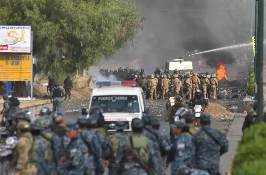 Crecen las muertes en Bolivia por la represión policial en la marcha de cocaleros en Cochabamba