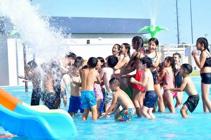 El martes 7 comienzan la colonia de 
vacaciones y las clases de aquagym
