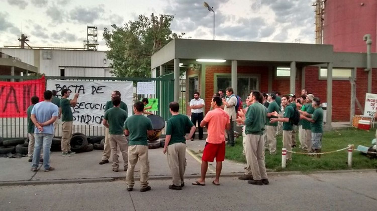 Conflicto en el PIG: piden la reincorporación de 17 despedidos