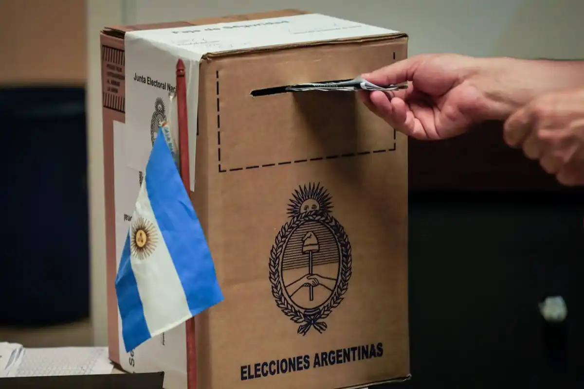 El país que vuelve a empezar: incertidumbre, descreimiento y una elección decisiva.