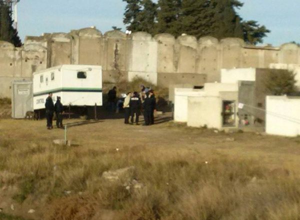 Hallazgo de restos en Punta Alta: Equipo de Antropología bonaerense trabaja en el Cementerio
