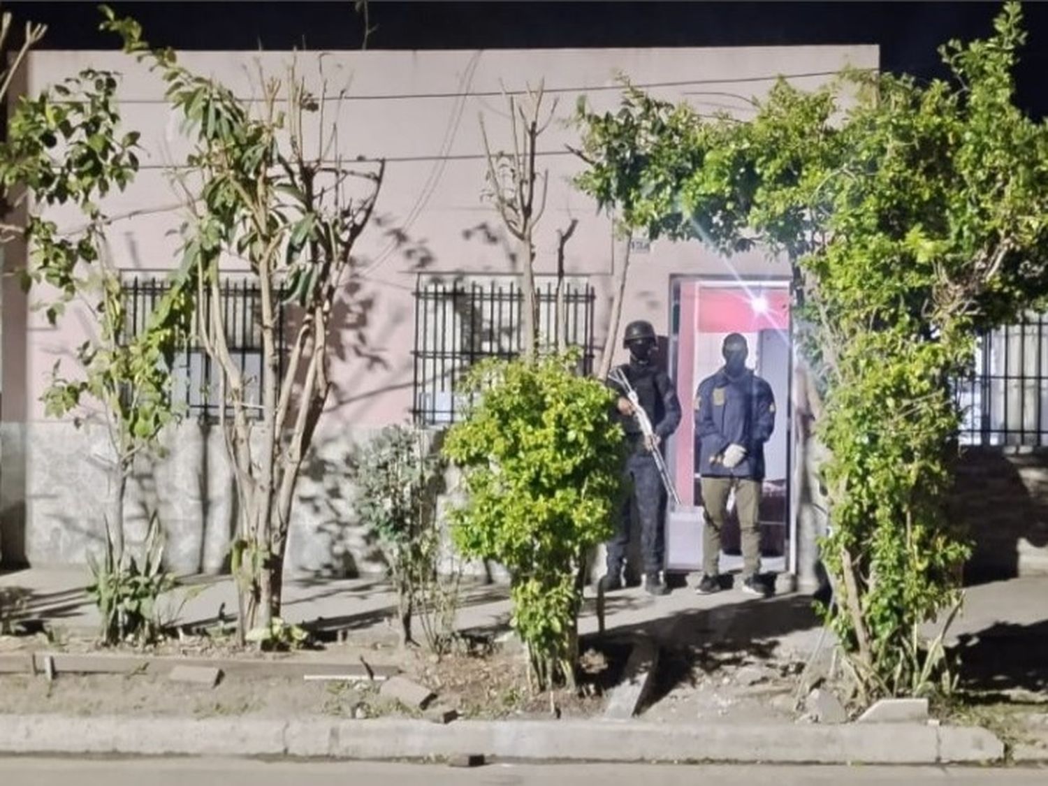 Detuvieron a un joven con 5 gramos de cocaína y material de fraccionamiento para su venta