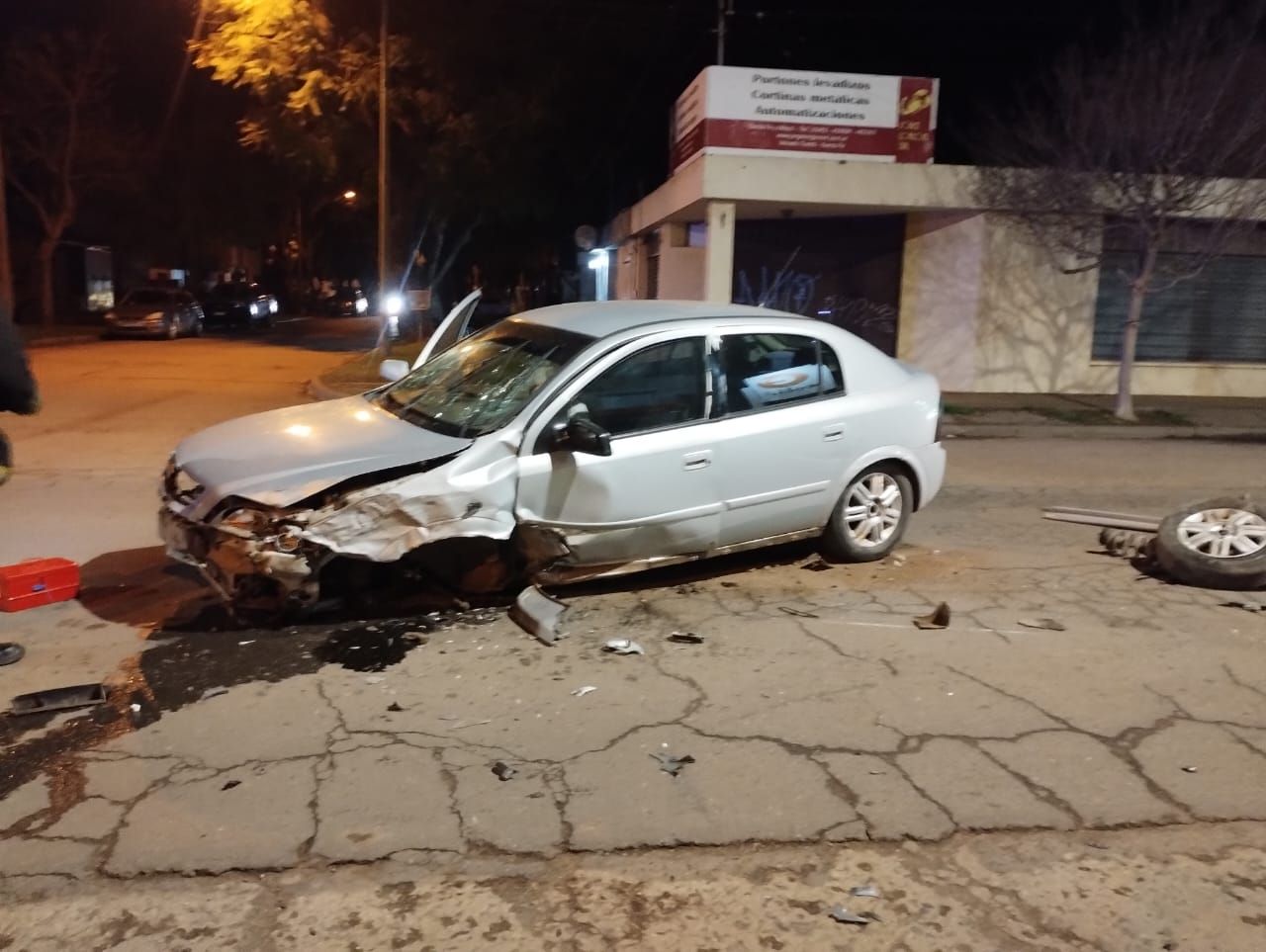 Daños importantes sufrió uno de los vehículos.