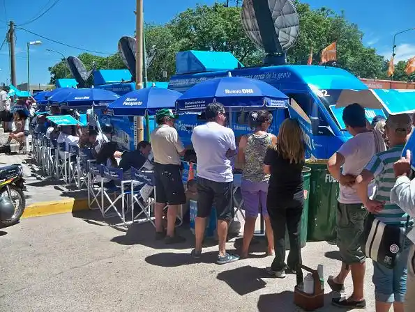 Desde el domingo al martes se podrá hacer el nuevo DNI y Pasaporte