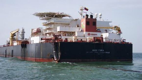 Pdvsa espera descargar el Nabarima usando dos remolcadores