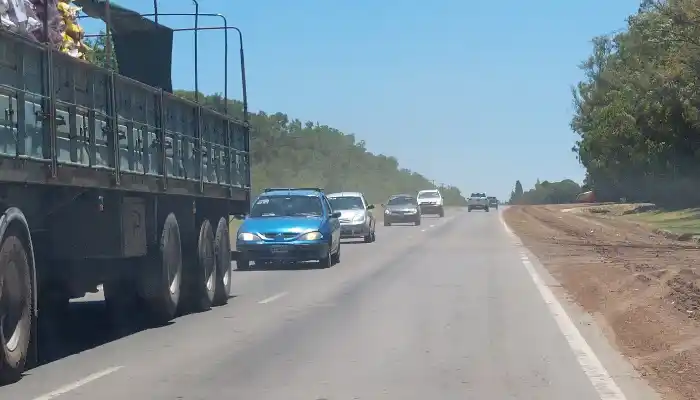 Vecinos manifestaron su malestar por el nuevo límite de velocidad y el estado de la ruta.