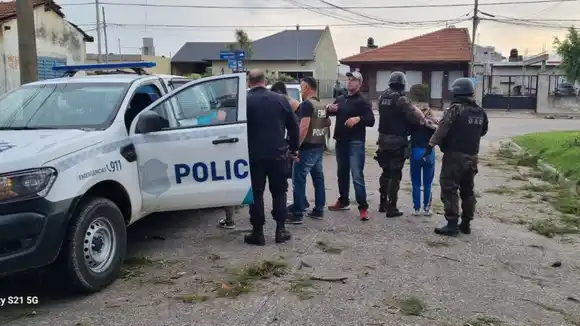 En Olavarría y Tapalqué: Desbaratan una banda familiar dedicada a la venta de droga