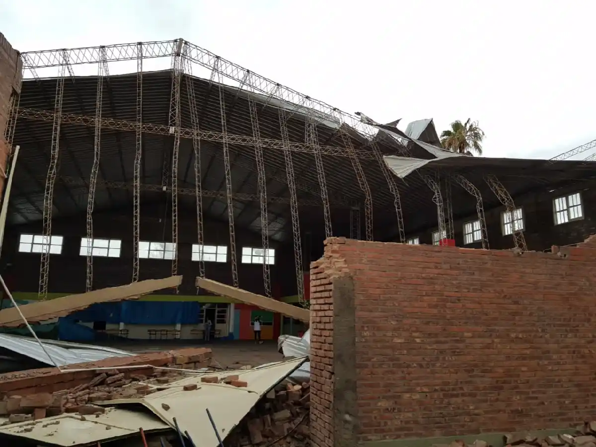 Panorama desolador para la escuela de barrio Acapulco    