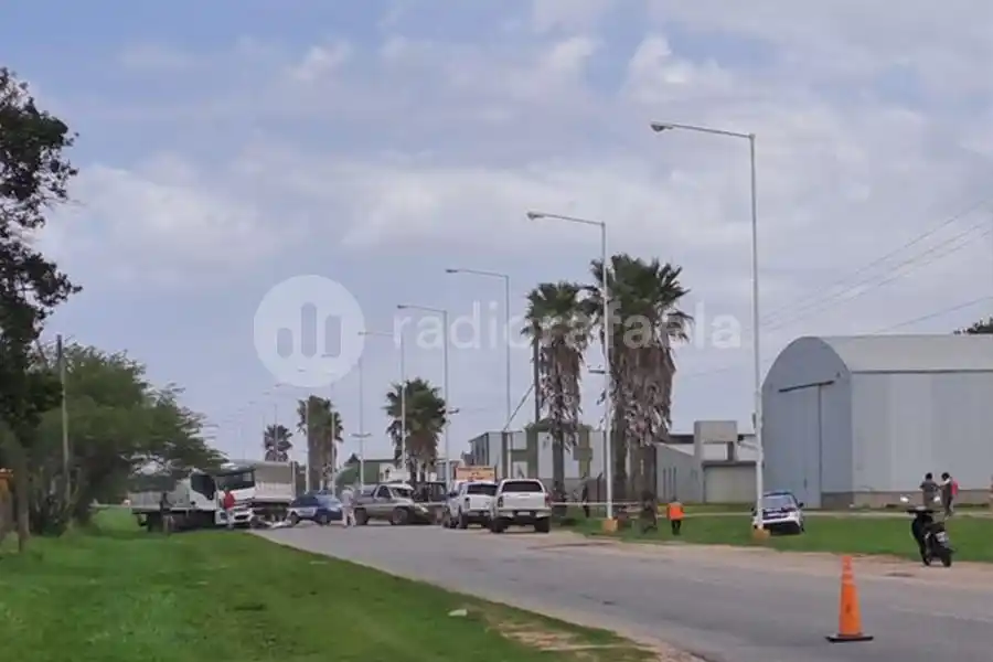 Tragedia en la ruta: un hombre perdió la vida luego de un choque entre una camioneta y un camión