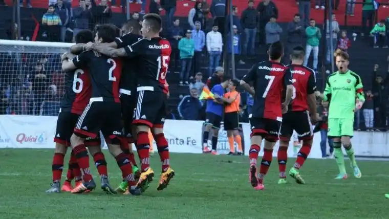 Newell’s eliminó por penales a Puerto San Martín