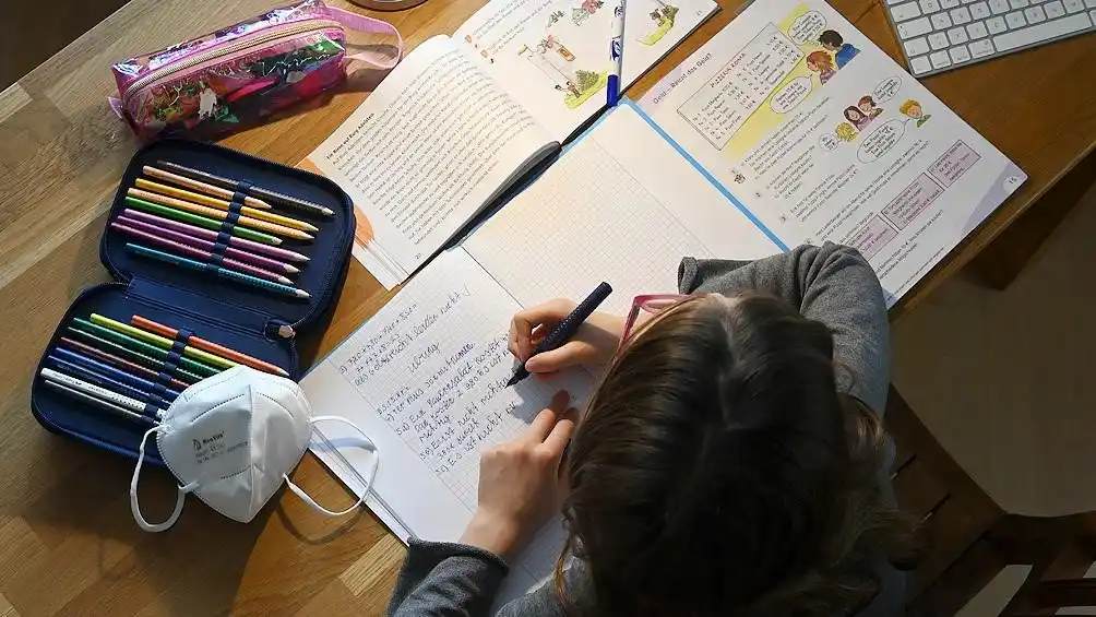 Alemania considera volver al teletrabajo ante la nueva ola de coronavirus.