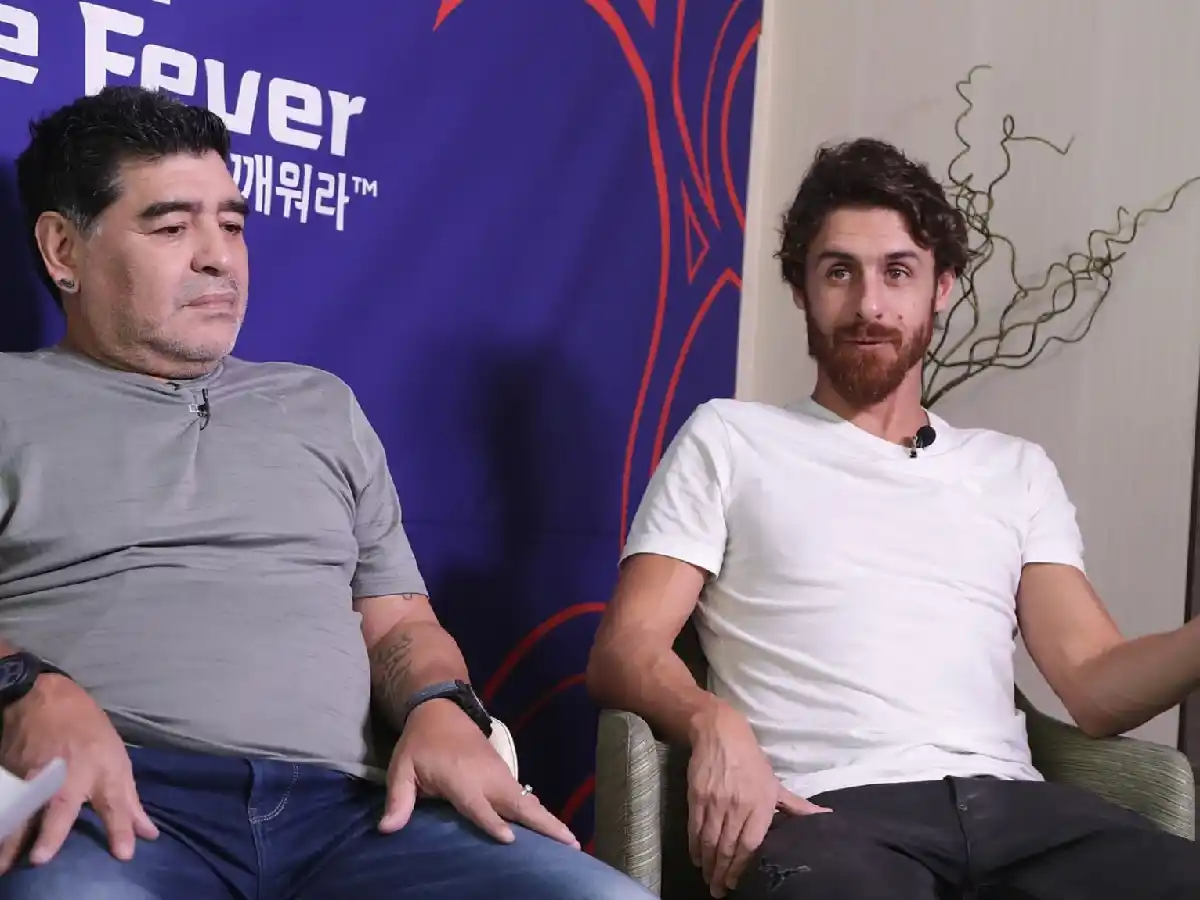 El mensaje de Aimar tras la muerte de Maradona que conmovió a todos: "Quisimos ser como él antes que un superhéroe"