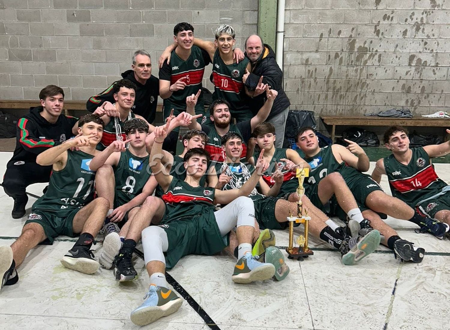 El equipo de Centro Basko categoría U-21, campeón ante Rivadavia