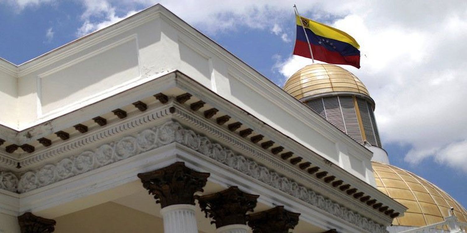 EXPROCURADOR DICE QUE GUAIDÓ ES ILEGÍTIMO: «Continuidad de la AN del 2015 es ilegal»