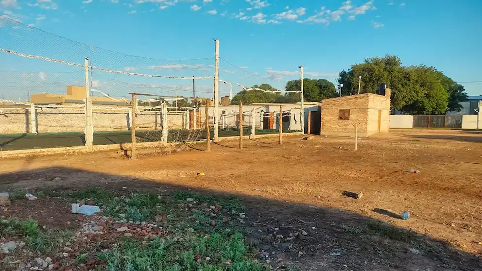 Brutal: un chico de 14 años apuñaló y mató a un hombre durante un partido de fútbol en Gancedo